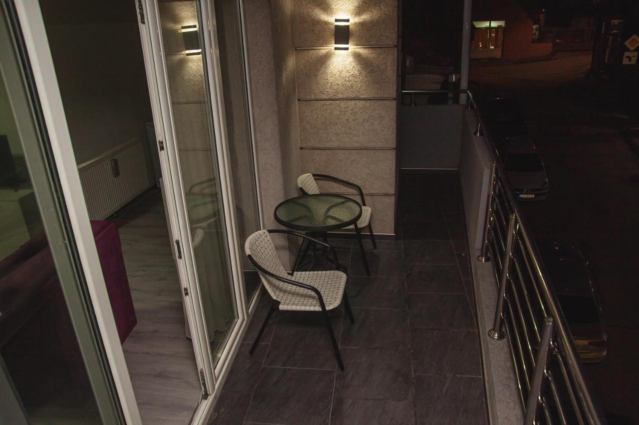 Family Apartmani Le Leskovac  Buitenkant foto